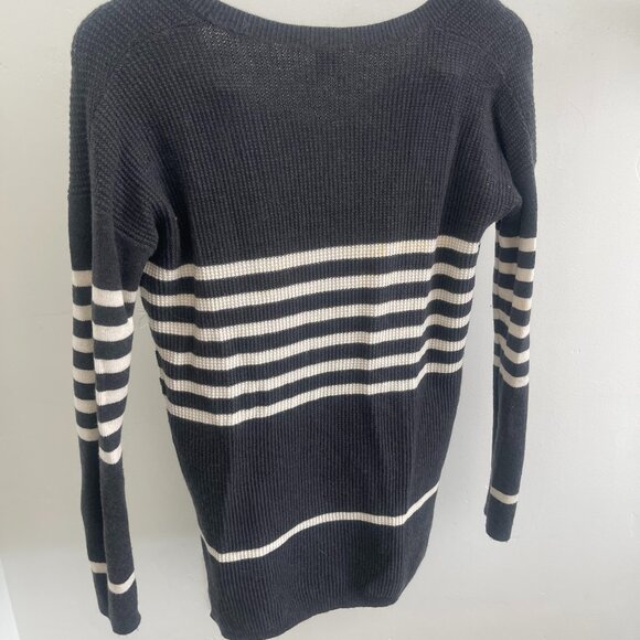 Gap Women's Waffle Knit Sweater - Grey White Striped - Picture 2 of 4